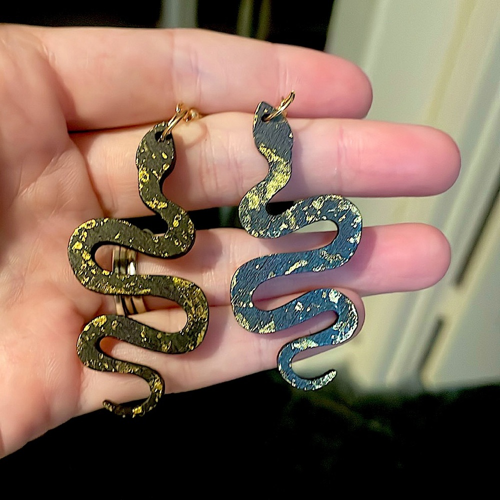 Black & Gold Snake Earrings - Picture 1 of 3